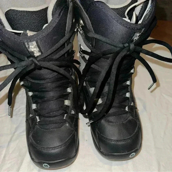Burton Tribute Snowboarding Boots Size 6 - Picture 7 of 12